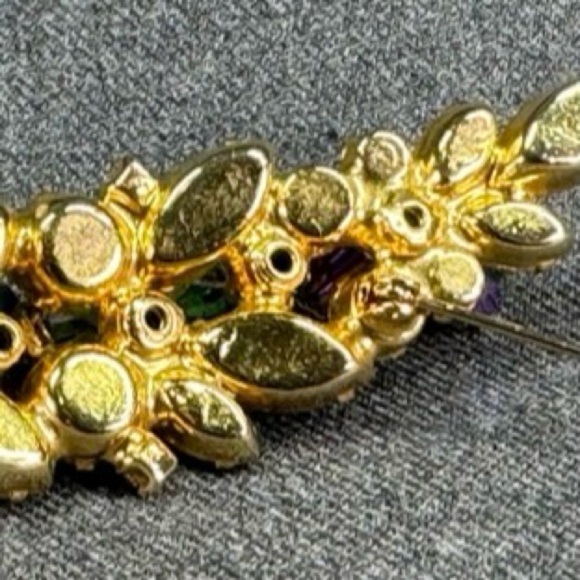 Vintage Juliana cha cha beads AB crystals goldtone metal leaf pin brooch - Picture 8 of 11